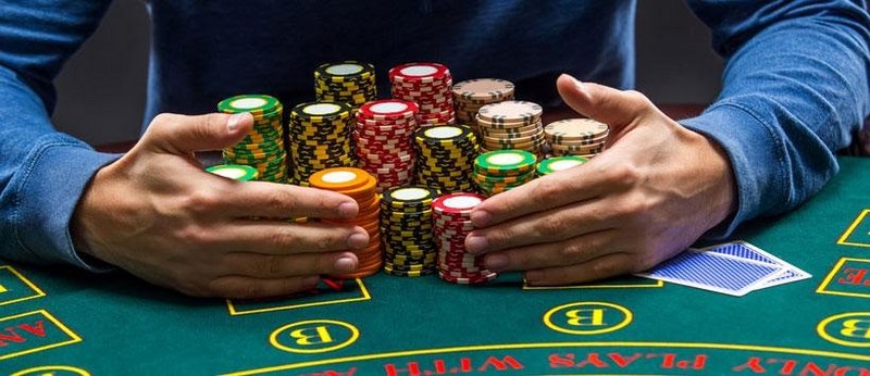 Cách chơi bài Baccarat luôn thắng từ cao thủ làng cờ bài
